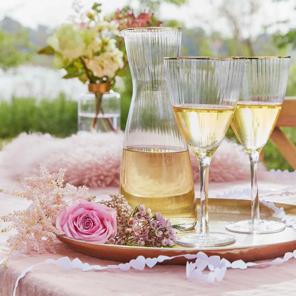 BUTLERS GOLDEN TWENTIES Karaffe Mit Goldrand Und Rillen 1l 2 BUTLERS GOLDEN TWENTIES Karaffe Mit Goldrand Und Rillen 1l – Bild 2