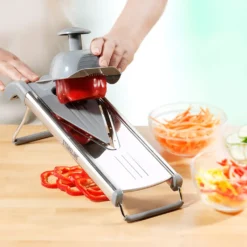 Stoneline Edelstahl Gemüsehobel Mit 5 Schneideinsätzen -Leonardo Verkäufe 06ac068048e8b10c0aed2ed1eef957e0