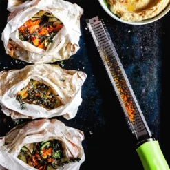 Muskatreibe: Parmesanreibe Feinreibe Rasiermesserscharf, Photo-geätzt, Edelstahl (Stabreibe) -Leonardo Verkäufe 0ba247a673efb6a33a5b5ffb50dfaaed