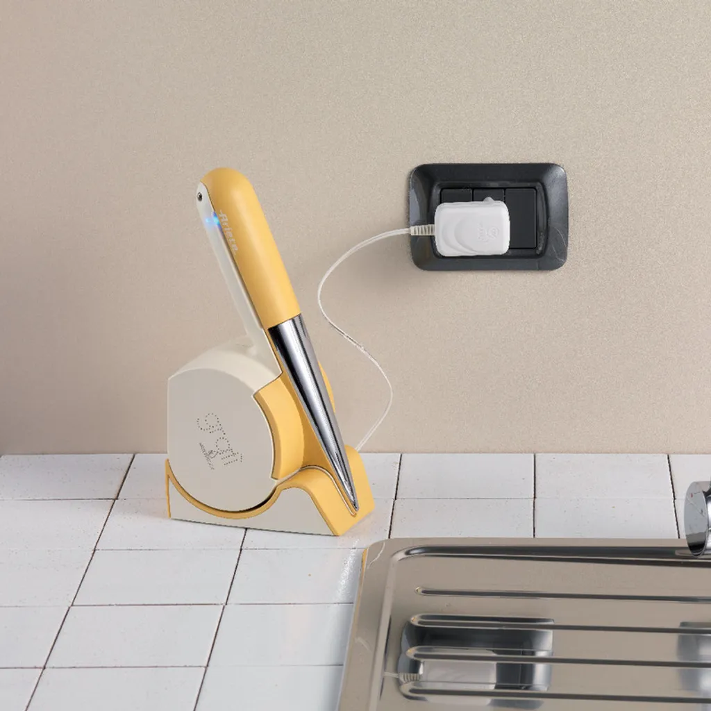 Ariete Elektrische Käse-/Schoko-/Nuss-Reibe GRATI Wasserdicht 3 Ariete Elektrische Käse-/Schoko-/Nuss-Reibe GRATI Wasserdicht – Bild 3