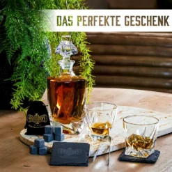 Whisiskey - Whisky Karaffe – Twisted Dekanter Set - Whiskey Karaffe Set - 1000ML - Geschenke Für Männer - Inkl. 8 Whisky Steine, Zange & 2 Whisky Gläser -Leonardo Verkäufe 1f8633169e6cef22d3f77ee1bc0799e5