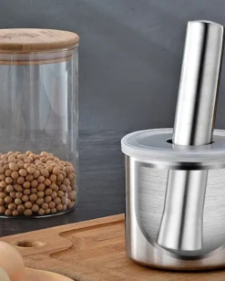 BAYLI - Edelstahl Mörser Mit Stößel & Deckel - Massiver Gewürzmörser Für Die Küche - Bruchfeste Kräutermühle - Gewürzmühle Für Kräuter Und Gewürze - Tabletten Zerkleiner - Tablettenmörser - KitchenAid -Leonardo Verkäufe 264e4a2a5deb42e1e76dad8de07d56ab