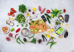 Fackelmann Parmesanreibe- Und Frischebox, Parmesanhobel, Käsereibe Mit Servier-Behälter (Farbe: Transparent/Grau), Menge: 1 Stück -Leonardo Verkäufe 64c04e755d8a8812eca49063505a41b7