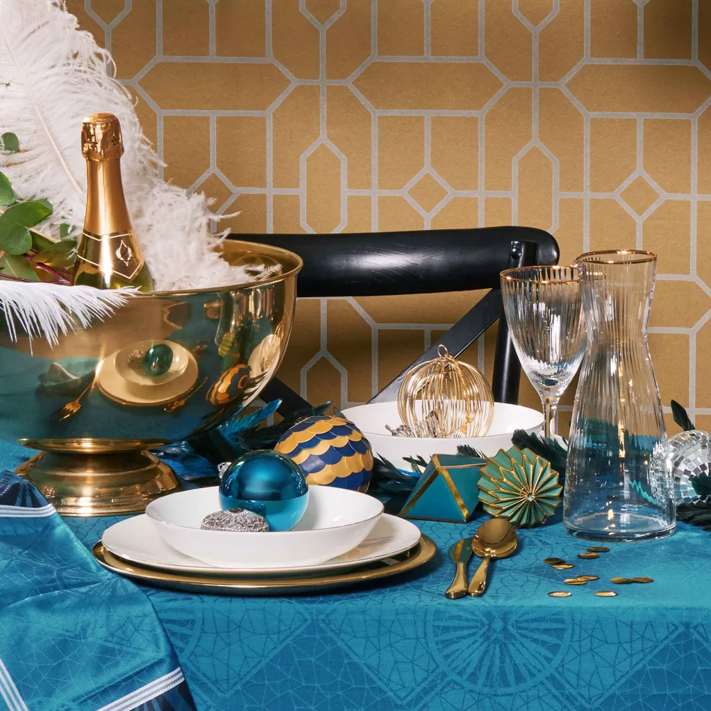 BUTLERS GOLDEN TWENTIES Karaffe Mit Goldrand Und Rillen 1l 5 BUTLERS GOLDEN TWENTIES Karaffe Mit Goldrand Und Rillen 1l – Bild 5