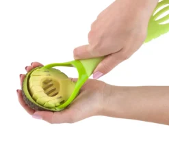 Avocadoschneider Avocadoschäler 5 In 1 Schält Entkernt Löst Schneidet Püriert -Leonardo Verkäufe 6df1ed6400f40393f29afdcc8ba7d490