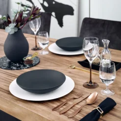 Villeroy & Boch Manufacture Rock Tafelservice Für 4 Personen 8-teilig -Leonardo Verkäufe 7c6fca7bd4e9cfbc9451a5f7710ac003