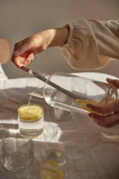 AARKE Karaffe Mit Rührlöffel Nesting Carafe Und Mixing Spoon Kristallglas 1,1L 23 AARKE Karaffe Mit Rührlöffel Nesting Carafe Und Mixing Spoon Kristallglas 1,1L -Leonardo Verkäufe 807ed4991ec199e7134d20aaeadf76af