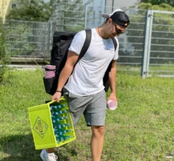 BeerBaller® Travel Bag - Beer Pong Tisch Tragetasche Inkl. Kühl- Und Becherfach -Leonardo Verkäufe 85628e6e56b649351f89edb060fd6893