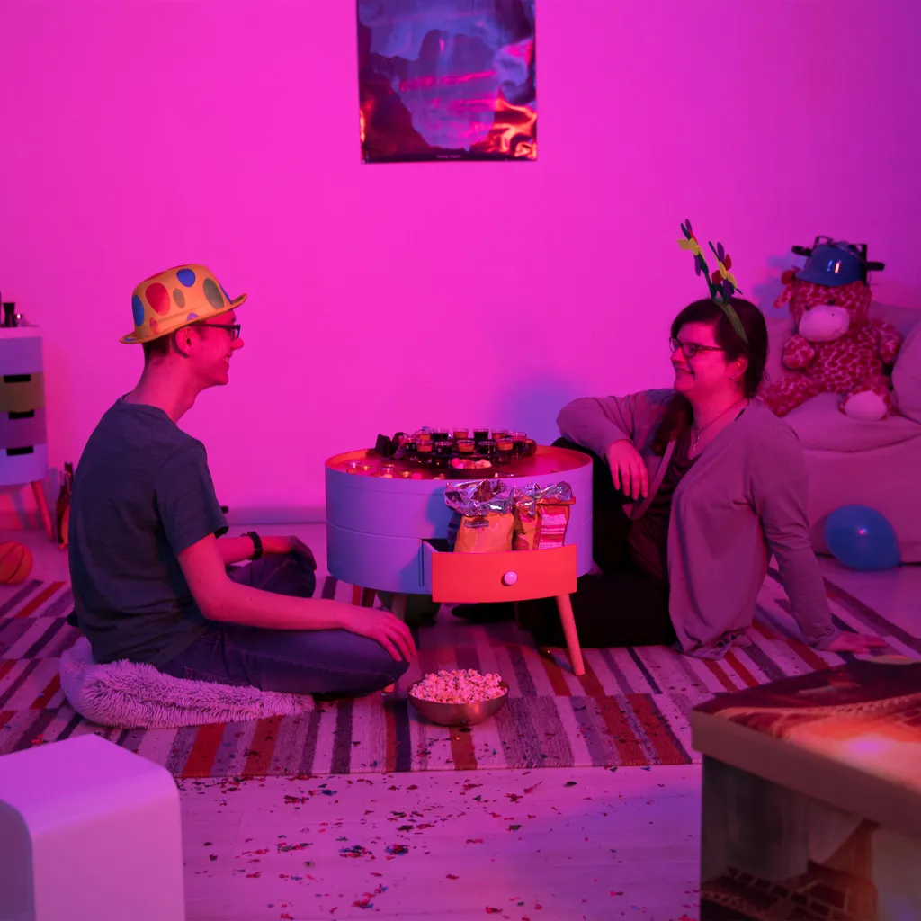 Trinkspiel Russisches Roulette Schnaps-Roulette 5 Trinkspiel Russisches Roulette Schnaps-Roulette – Bild 5