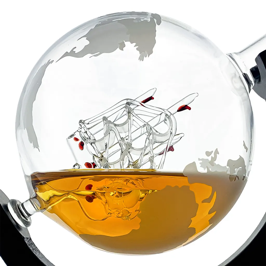 Whisiskey - Whisky Karaffe - Geschenke Für Männer - Komplette Whiskey Set - Globus - 900ML – Inkl. 4 Whisky Steine, 4 Whisky Gläser & Ausgießer - Whisky Dekanter – Whiskygläser - Natursteine 2 Whisiskey - Whisky Karaffe - Geschenke Für Männer - Komplette Whiskey Set - Globus - 900ML – Inkl. 4 Whisky Steine, 4 Whisky Gläser & Ausgießer - Whisky Dekanter – Whiskygläser - Natursteine – Bild 2