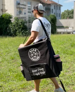 BeerBaller® Travel Bag - Beer Pong Tisch Tragetasche Inkl. Kühl- Und Becherfach -Leonardo Verkäufe a8371d312fc2e7ac7f77baff083e3fd0