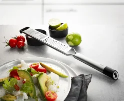 GEFU Set: Fein- Und Grobreibe PRIMELINE + SPICEBAR XS-Muskatnüsse,Inhalt 8 G + SPICEBAR XS-Tonkabohnen,Inhalt 7 G -Leonardo Verkäufe b839c770930c0718ee5e7b137da8667e