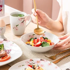 VEWEET Porzellan Kombiservice 'Annie', 40 Teilig Geschirrservice Für 8 Personen, Frühstückservice Mit Je 8 Eierbecher, Kaffeebecher 350 Ml, Müslischalen, Dessertteller Und Flachteller -Leonardo Verkäufe bf1ed6c75b2fc7e586698b6ea9629e07