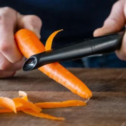 KitchenAid Sparschäler Classic Black 21 Cm -Leonardo Verkäufe c76c5e4c8194ad9e8aebe6d51df60c64