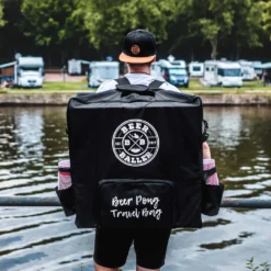 BeerBaller® Travel Bag - Beer Pong Tisch Tragetasche Inkl. Kühl- Und Becherfach -Leonardo Verkäufe c9bfe20f354d8107ed35b48f22db3697