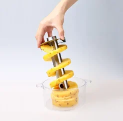 Deiss PRO Ananasschneider - 2 In 1 Edelstahl Ananasschneider & Schäler - Macht Die Perfekten Ananas Ringe Ohne Eine Sauerei - Spülmaschinenfest -Leonardo Verkäufe d9fc427f018d7a4649781706423182c6