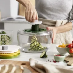 Joseph Joseph Multi-Prep™ 4-teiliges Salatzubereitungsset - Mehrfarbig -Leonardo Verkäufe e0ccee178e4e9f30ca2fcff8e4a1e9d7