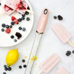 Microplane Premium Classic Zester-Reibe Malve -Leonardo Verkäufe ee3f99055c3008fb51f23a69ebb7b833