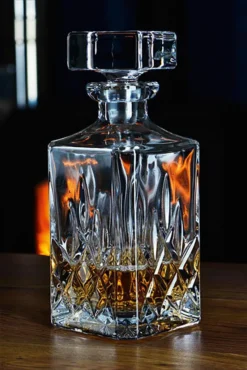 Nachtmann 0091899-0 Noblesse Whisky-Set, 1 X Karaffe/Dekanter + 2 X Whisky-Becher, Klar (1 Set) -Leonardo Verkäufe f54f4ef29d5e39abb9456d37baf0a206