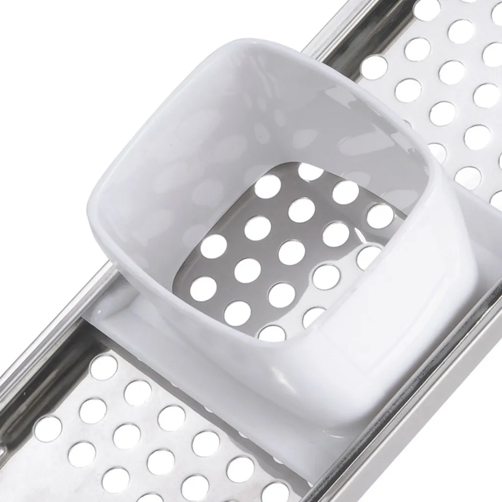 Westmark Spätzlehobel Mit Teigschlitten, Für Topfdurchmesser Bis Zu 28 Cm, Rostfreier Edelstahl/Kunststoff, Knöpfle, Weiß/Silber, 61122270 2 Westmark Spätzlehobel Mit Teigschlitten, Für Topfdurchmesser Bis Zu 28 Cm, Rostfreier Edelstahl/Kunststoff, Knöpfle, Weiß/Silber, 61122270 – Bild 2